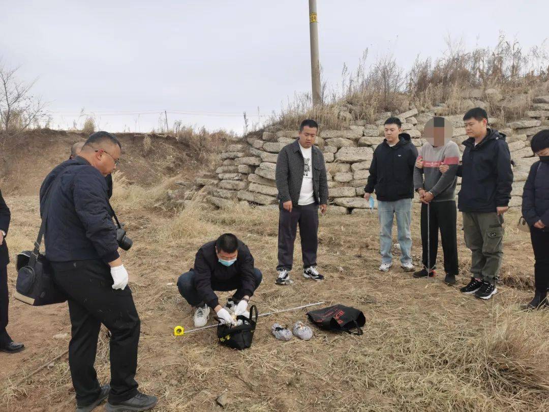 呼伦贝尔警方30小时速破金店盗窃案!_工作_阿荣旗_进行