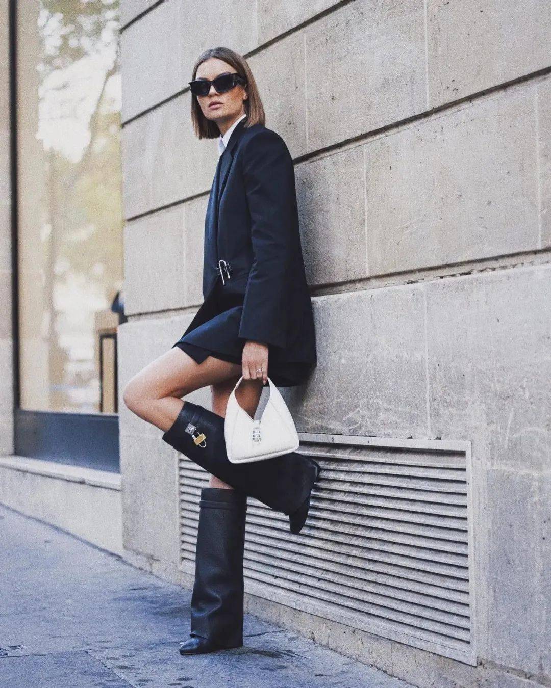 美女不骗美女,裤管靴真的能"瘦腿"_外套_靴子_造型