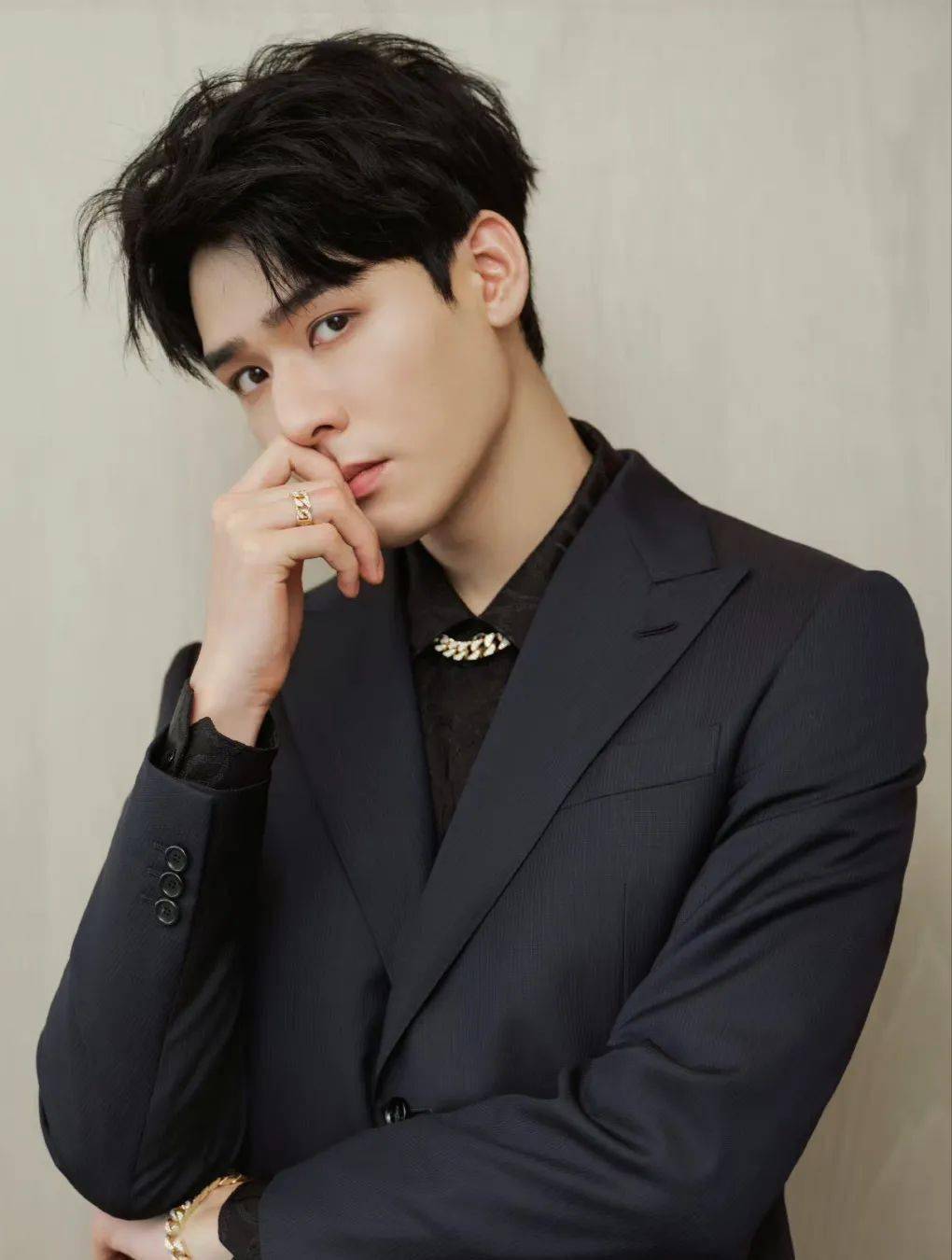 龚俊捧不红?李庚希私下是太妹?_因为_人家_于适