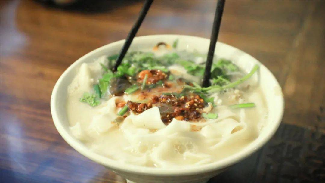 寻味叶县 | 炝锅烩面 家乡味道_高汤_辣椒油_大厨