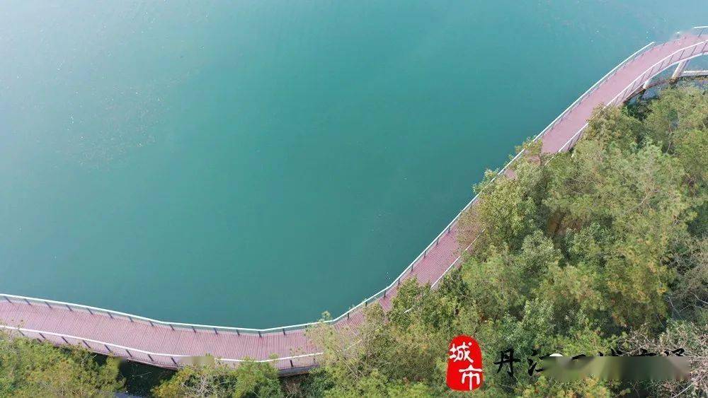 170米高水位的丹江口如意岛,有在水上行走的感觉!_家乡_视频_全屏