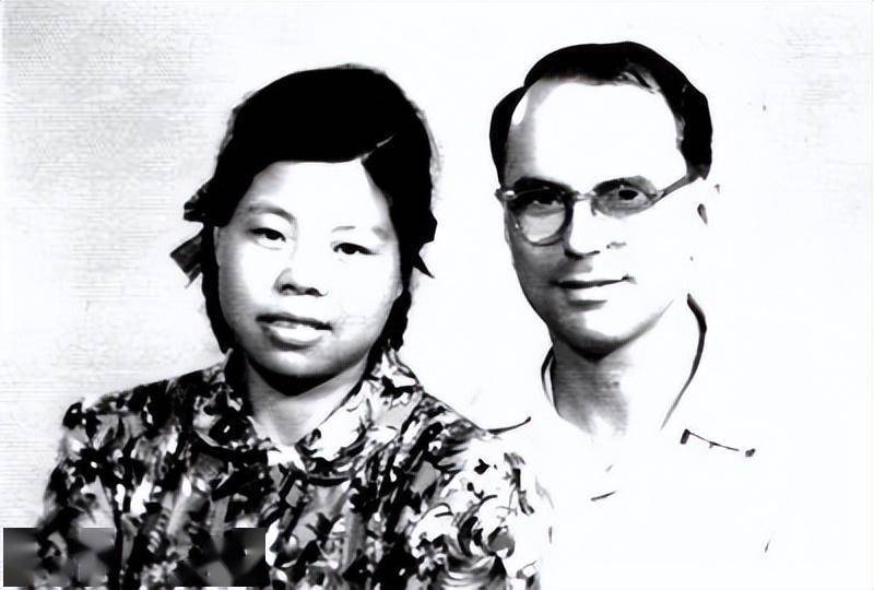 李敦白:第一个加入中共的美国人,却两次蒙冤入狱,2019年才去世_中国