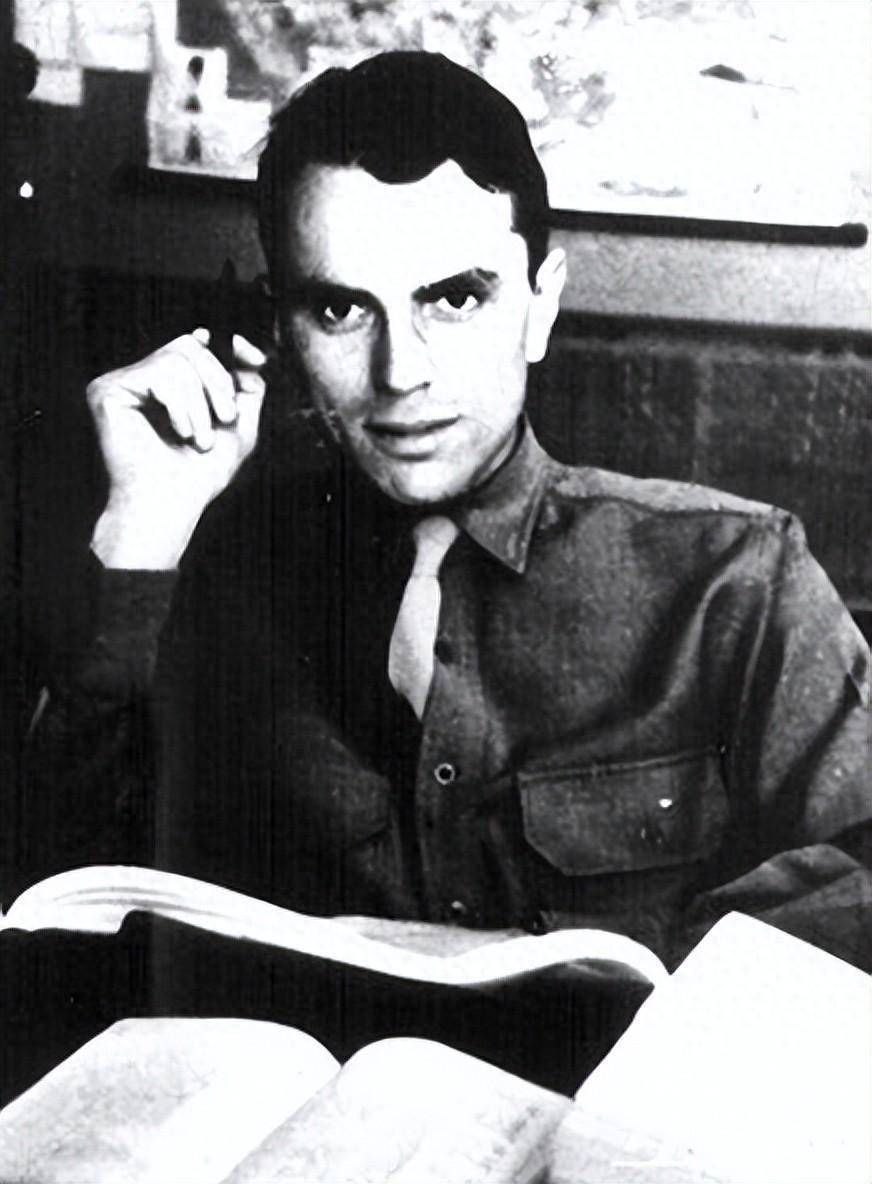 李敦白:第一个加入中共的美国人,却两次蒙冤入狱,2019年才去世_中国