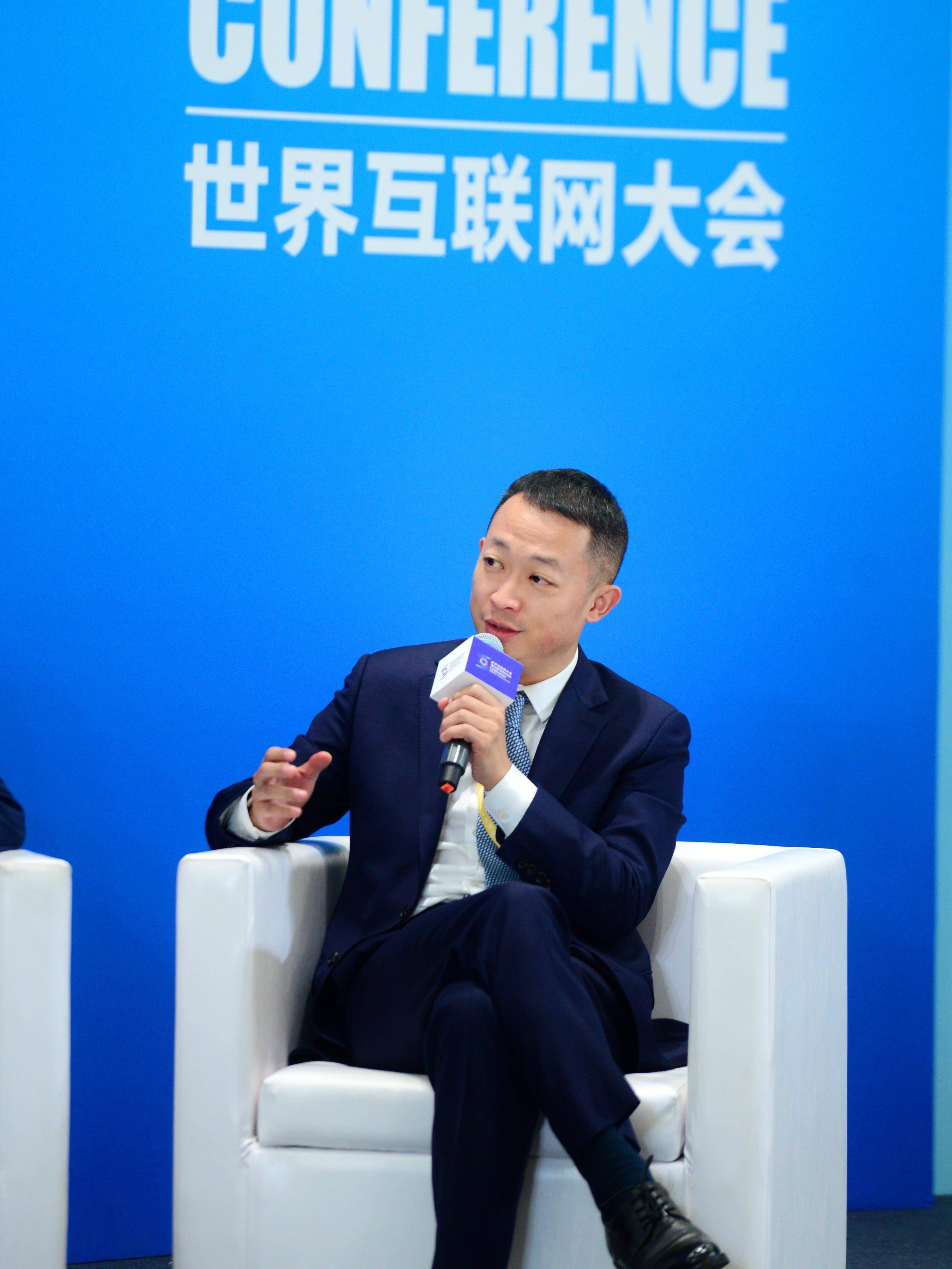 知乎周源回应下线匿名功能：希望用户以更真实的专业身份发声_南都_问题