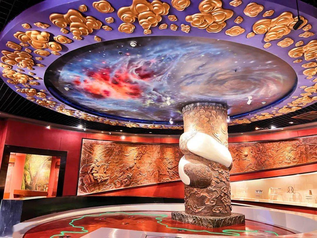 卷轴一角》《中国武术博物馆武术器械发展史庄  妍二等 奖《运动少年