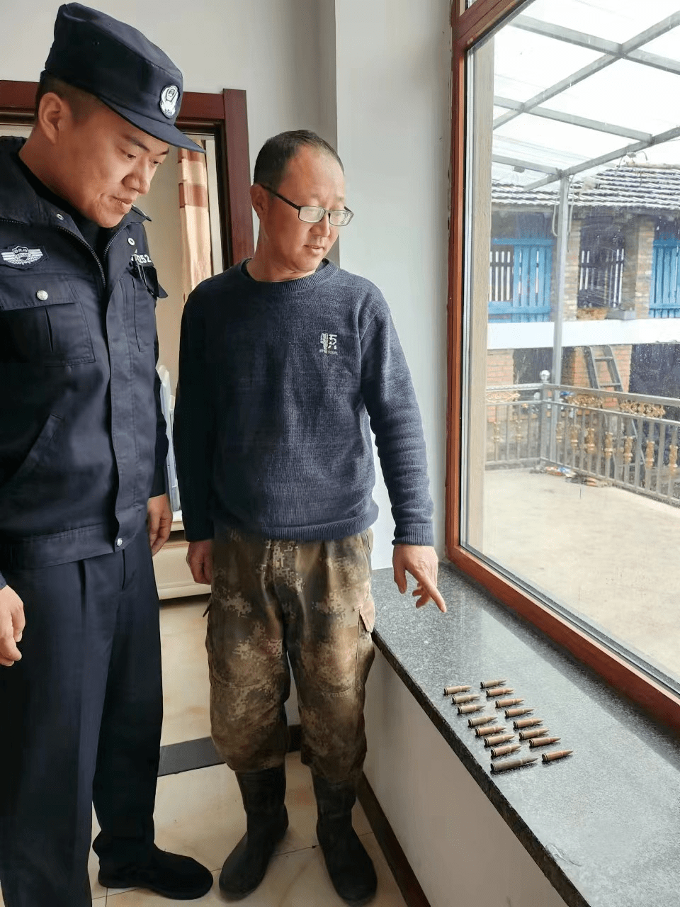 宽甸一村民主动上交_宣传_县公安局_韩某