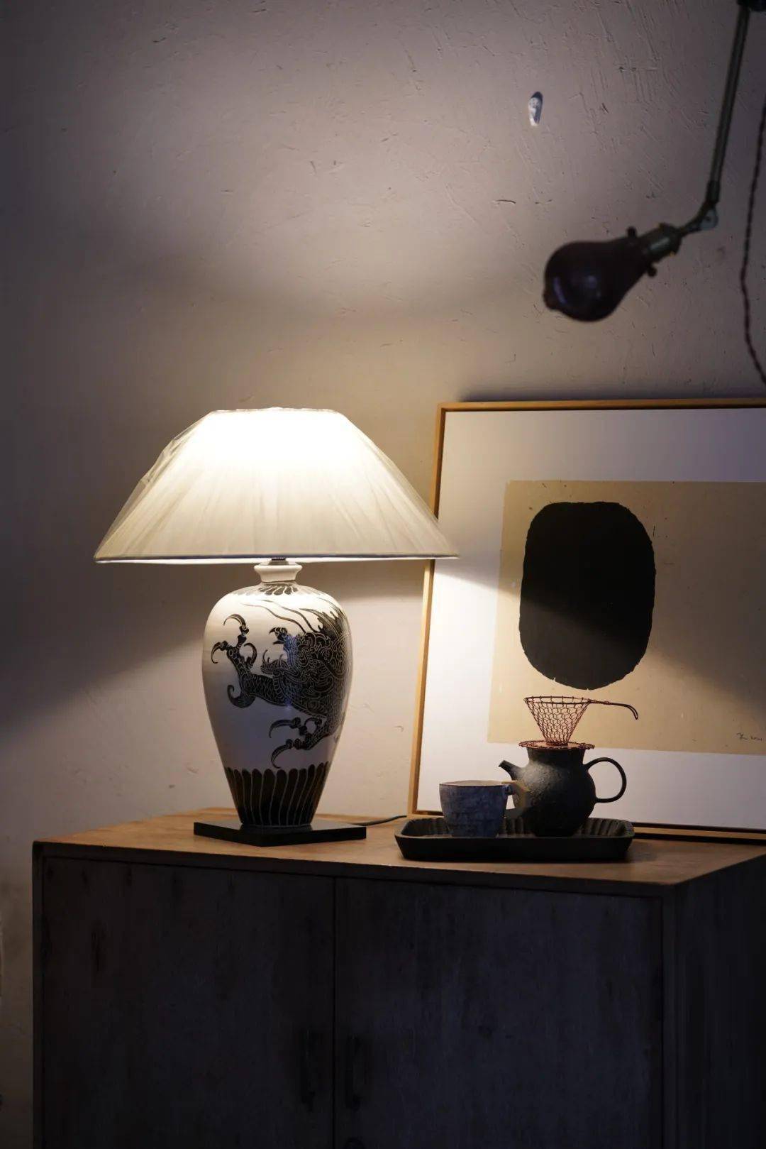 存世量仅有一件的磁州窑白地黑剔花龙纹梅瓶，被我们复刻出来了