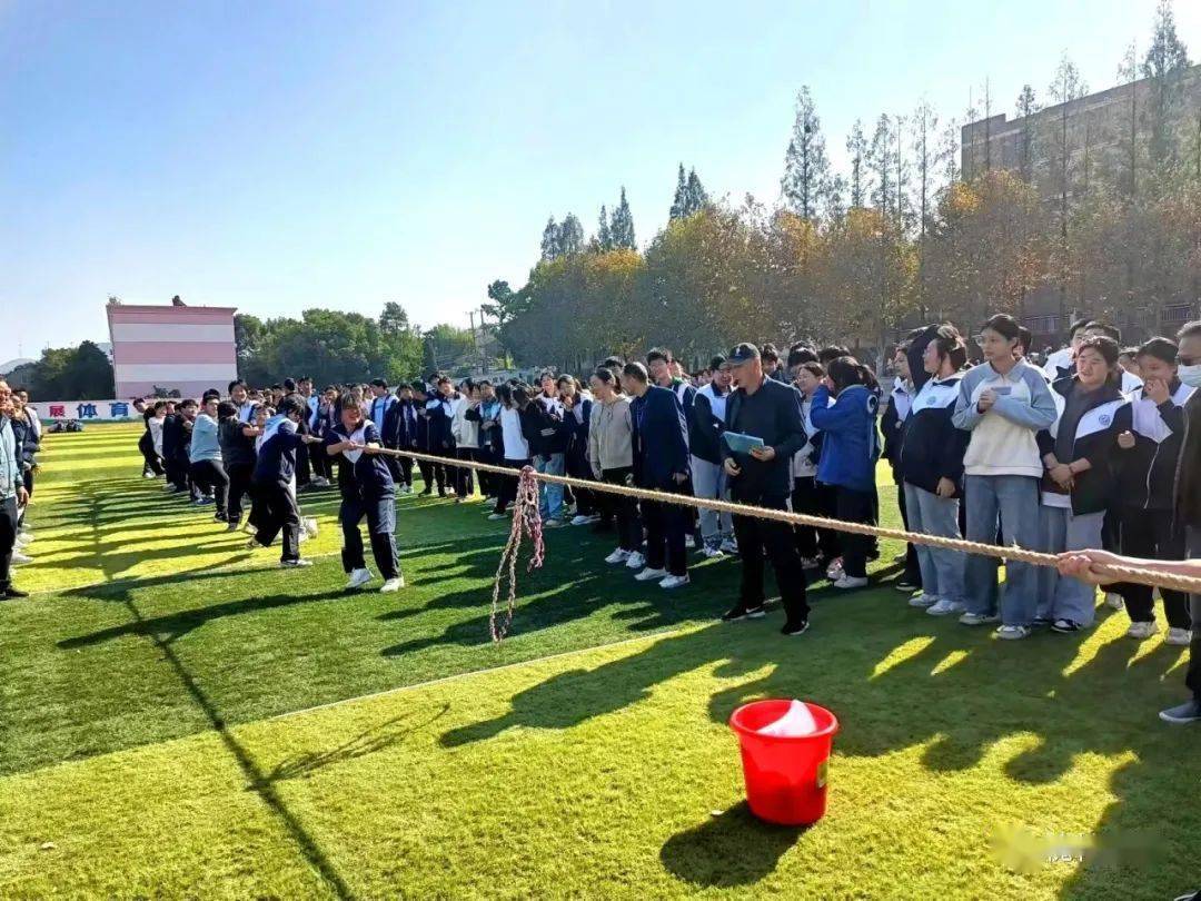 槐林中学举办首届体育节暨第二十六届田径运动会_青春_教育_发展
