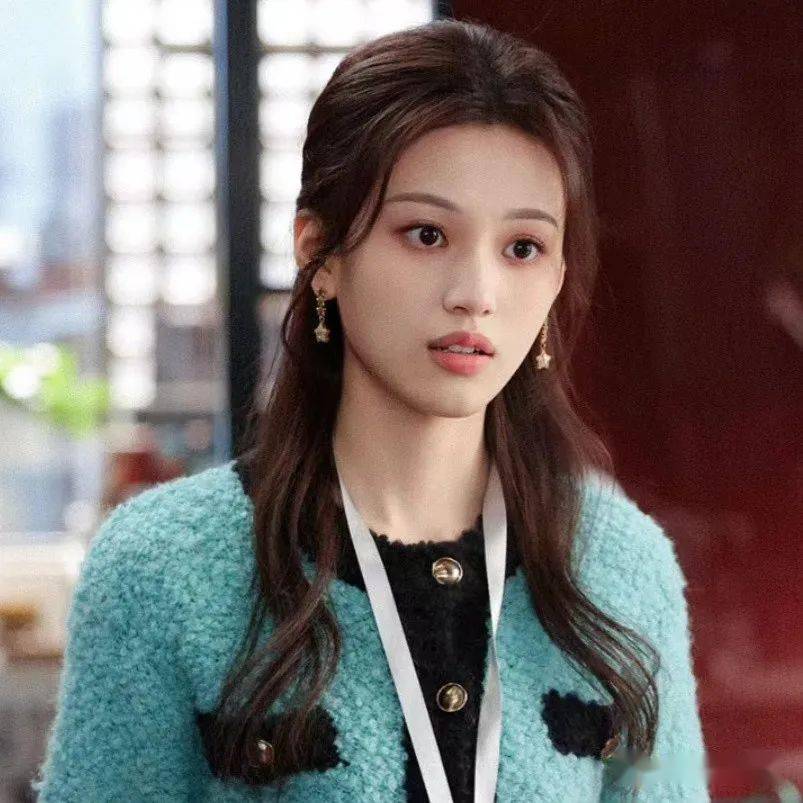 《以爱为营》女演员身高:白鹿165,董璇168,曾黎170有点没想到_郑书意