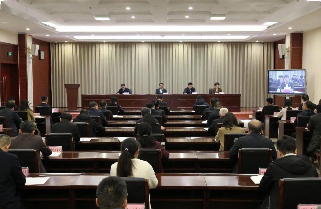 史根治在全市知识产权强市推进大会上强调 加快构筑知