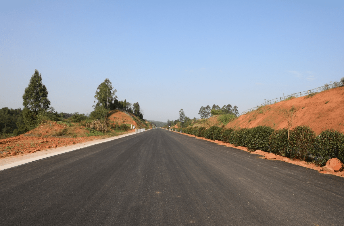 国道247线宜宾段工程基本贯通 预计年底达到通车条件_翠屏区_施工