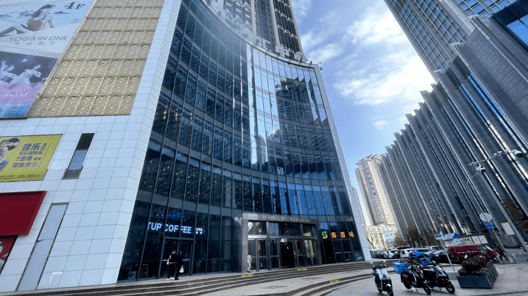 上千种进口商品 3000平数码广场 街区活力迸发!_天津街_大连_跨境