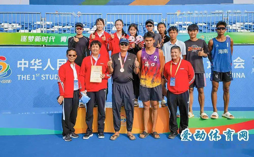 中取得的重要突破;赵迪夺得武术套路(校园组)大学组男子自选长拳银牌