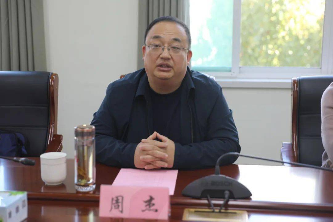 滨州市档案馆副馆长周杰一行到黄山街道开展档案行政执法检查_工作