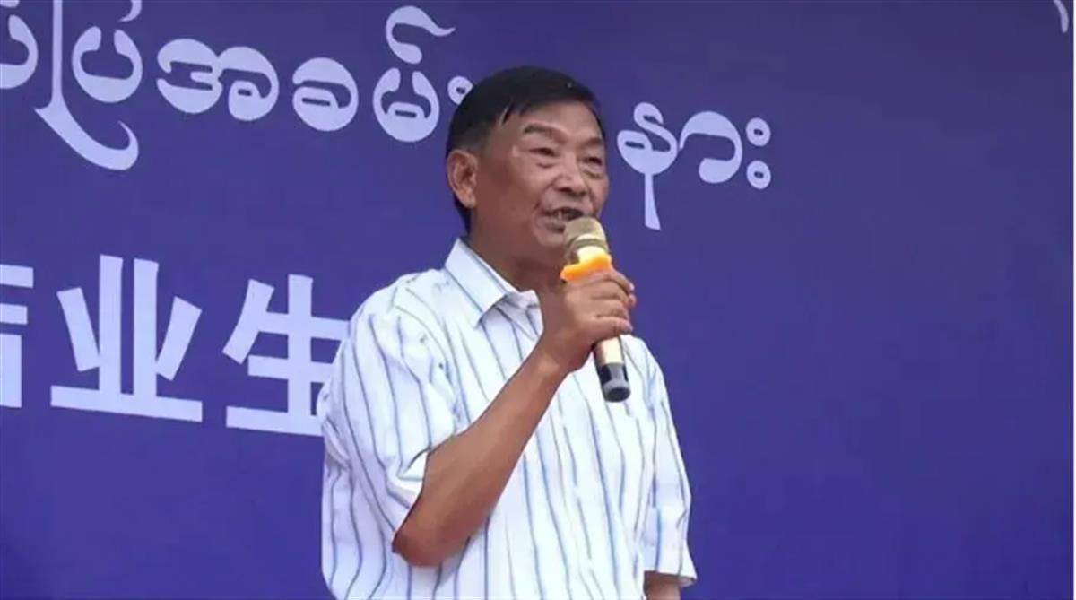 在果敢,有四大"资深"家族,分别是白所成家族,魏超仁家族,刘国玺家族和