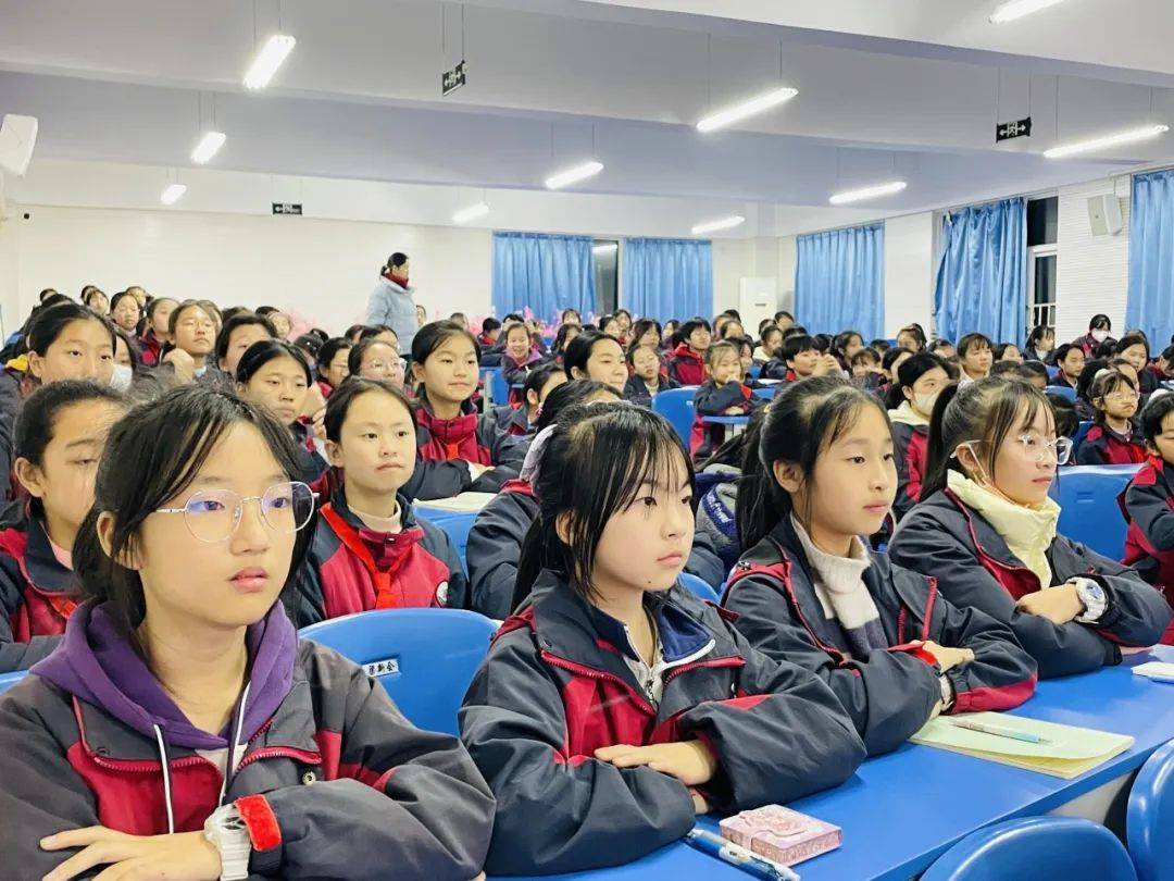 【活力小学】花开有期,青春待绽放丨汉中市仁德学校小学部举办青春期