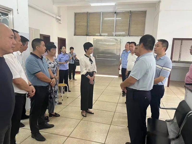 湛江禁毒故事(第1283期)||徐闻县人大常委会视察调研禁毒工作