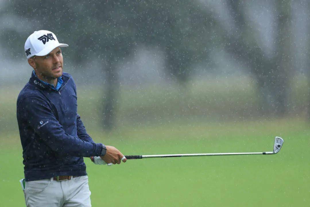 科尔,杨,汤普森并列领跑,袁也淳未完赛暂列t20,潘政琮退赛_比赛_球场