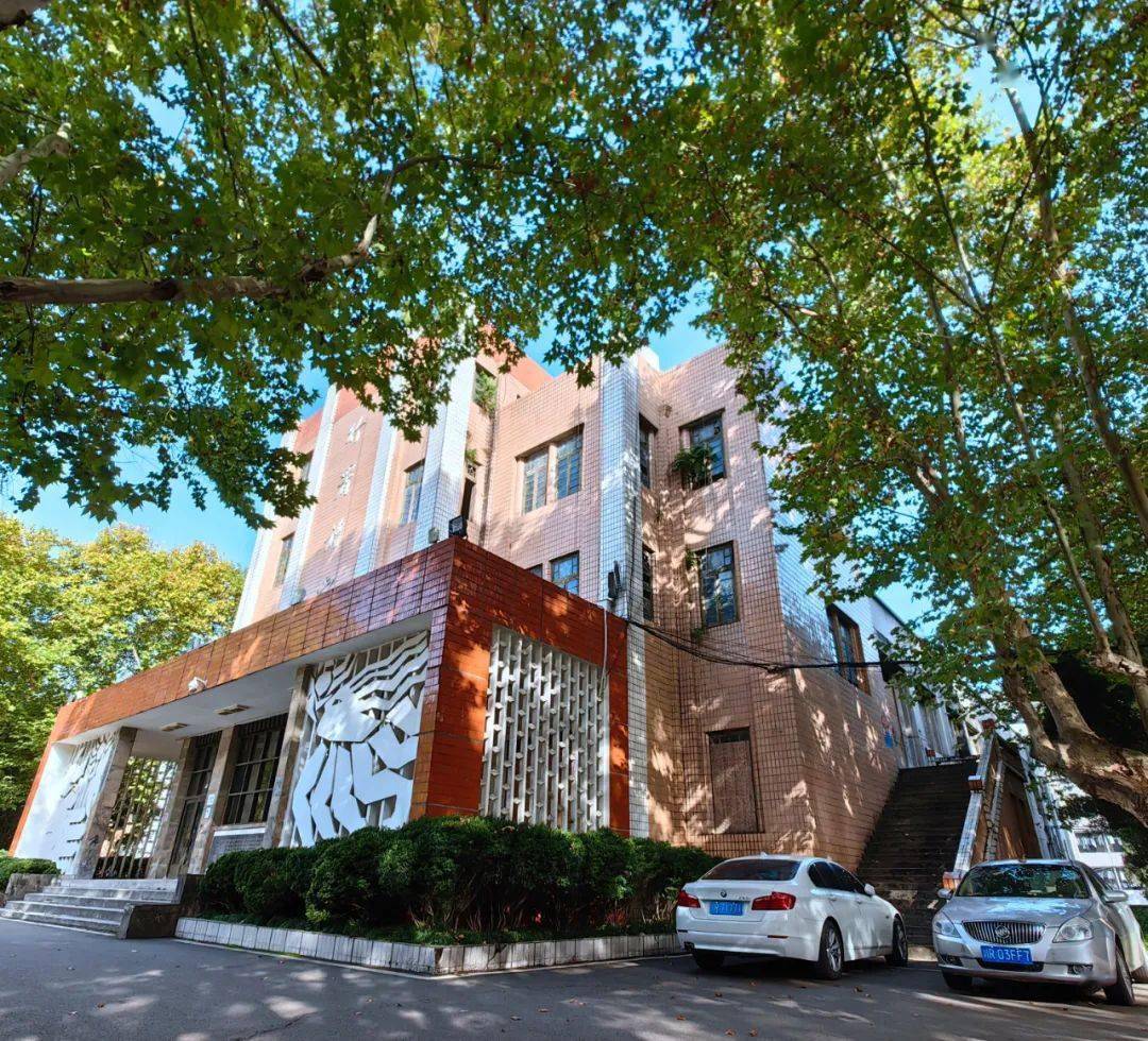 【历史文化】川北行署礼堂及其门厅立柱基座石刻鉴赏‖李万斌_图案