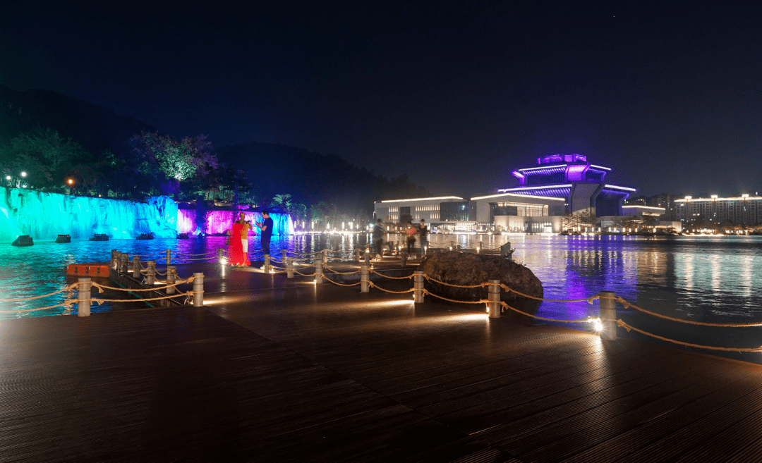"泛舟"听音湖,在西樵山下浪漫夜游 | 秋季特惠船票_环湖_游船_南海