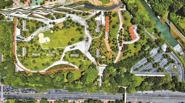 笔架山体育公园昨开园