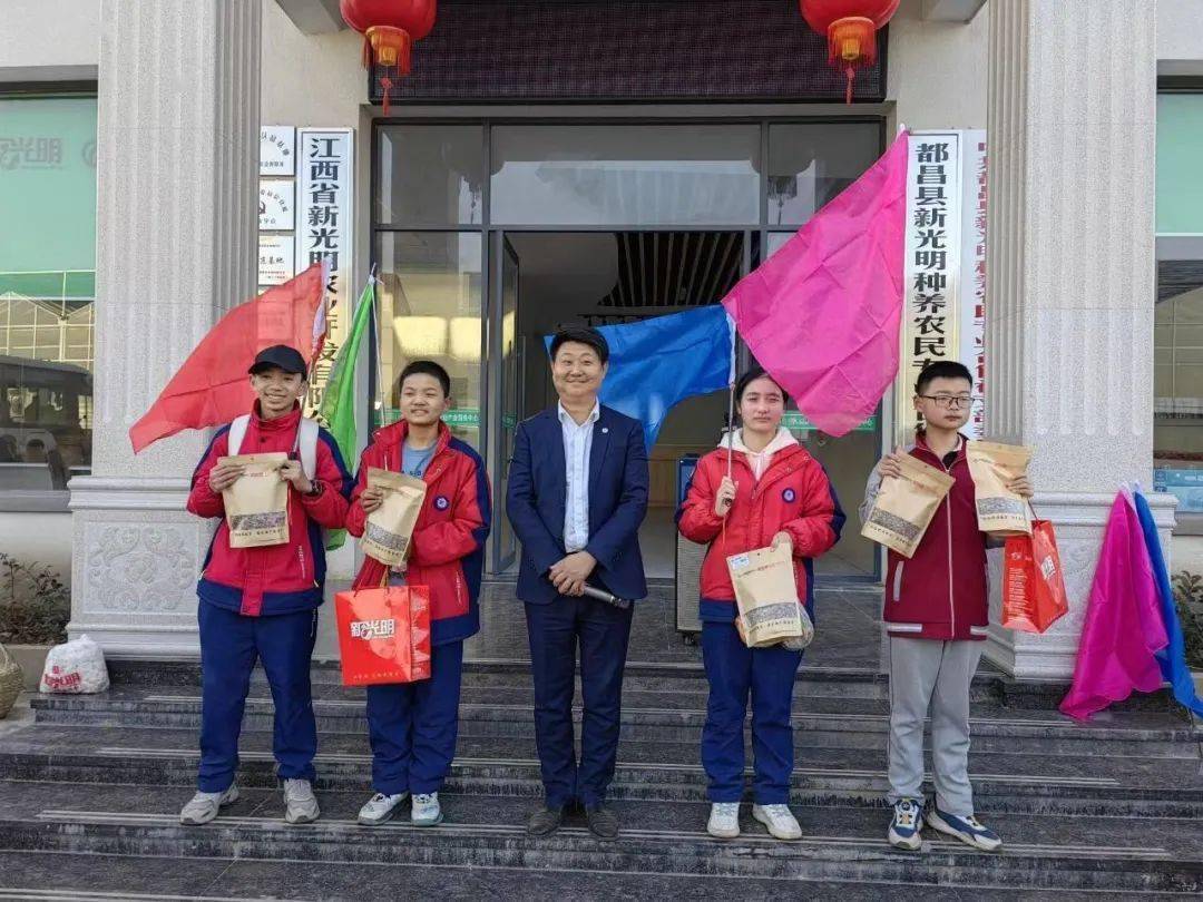 摘棉花,采辣椒,施肥,都昌县东湖中学这场劳动课很有意义_江西_光明