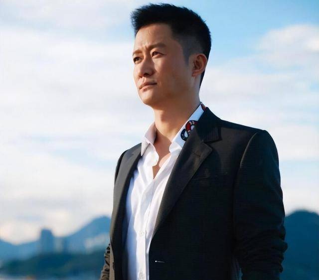 49年的秘密揭晓:原来是吴京的父亲,吴京成功之路不再令人惊讶_支持