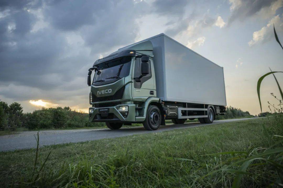 依维柯新款eurocargo车型引入新技术和天然气,覆盖全系列车型,确保