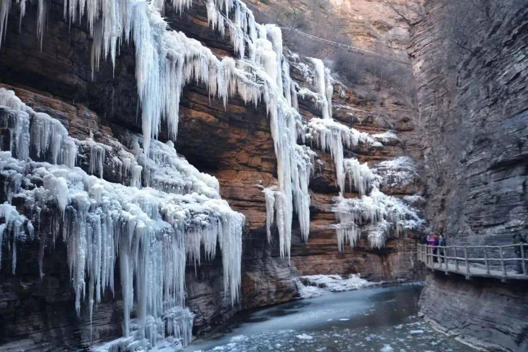 太行山大峡谷——晋城白马寺滑雪场"魏都水世界是一个集水上乐园