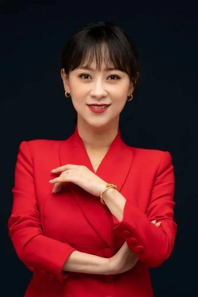 饰 尘 想国家一级丑角演员沈文莉饰 母 亲国家一级老旦演员梅庆羊饰