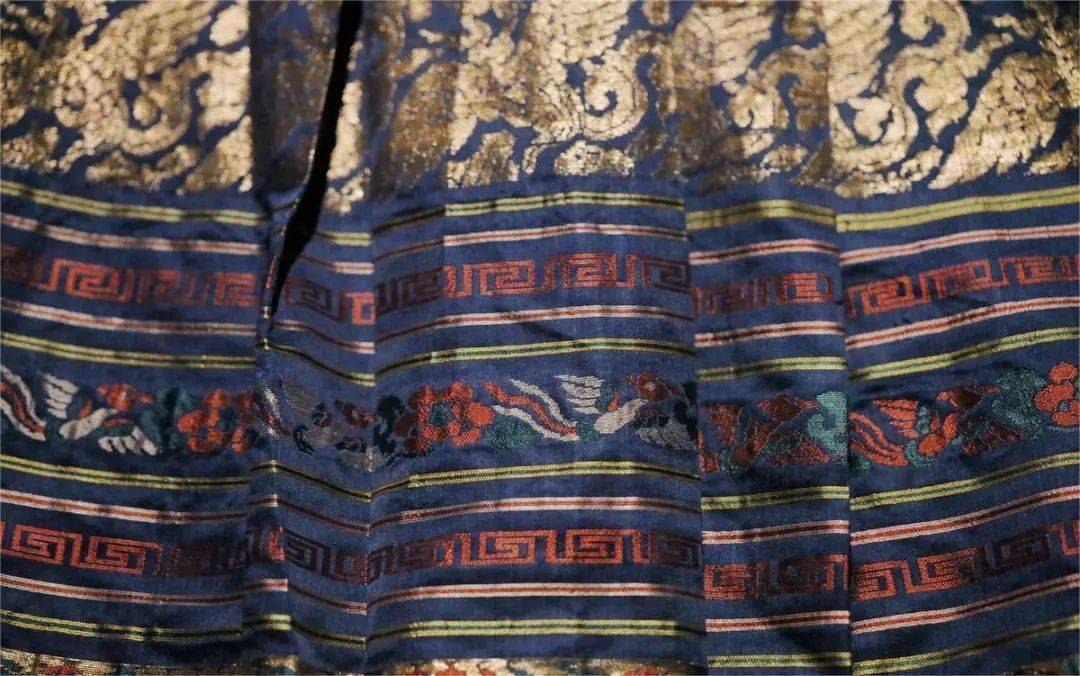 马面裙,"褶"真有意思05_山东博物馆_暗花_纹饰