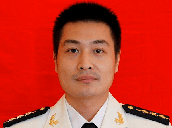 英雄烈士谱|张超:梦向深蓝,志在海天_飞行员_训练场_舰载战斗机