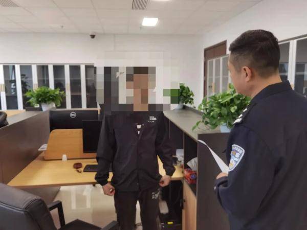 王某(男,30岁),被成都网警抓获!_微信_传播_四川