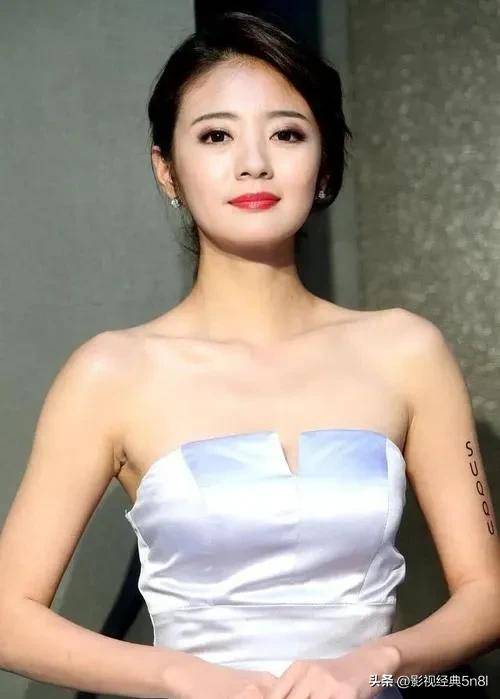 "安以轩:从演员到企业家的华丽转身"_台湾_剧中_获得了