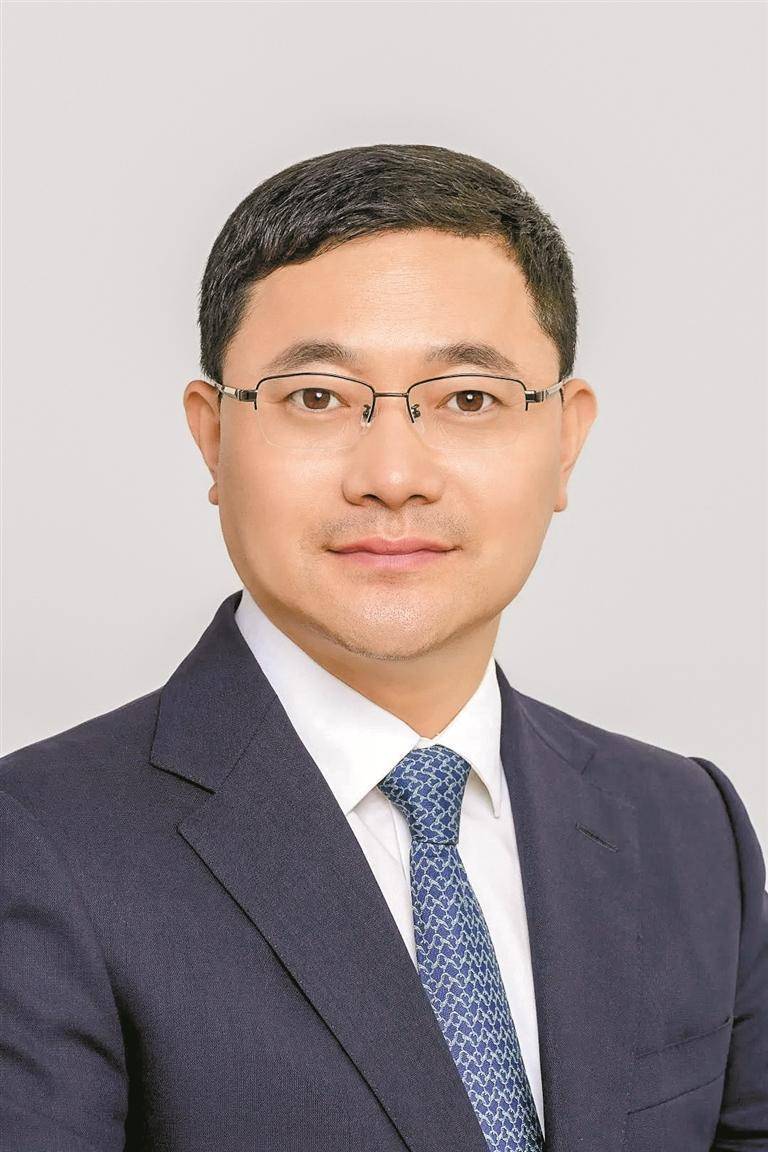 颜宁 颜宁当选院士后,其父亲颜景君分享了女儿当选院士的感受,他认为