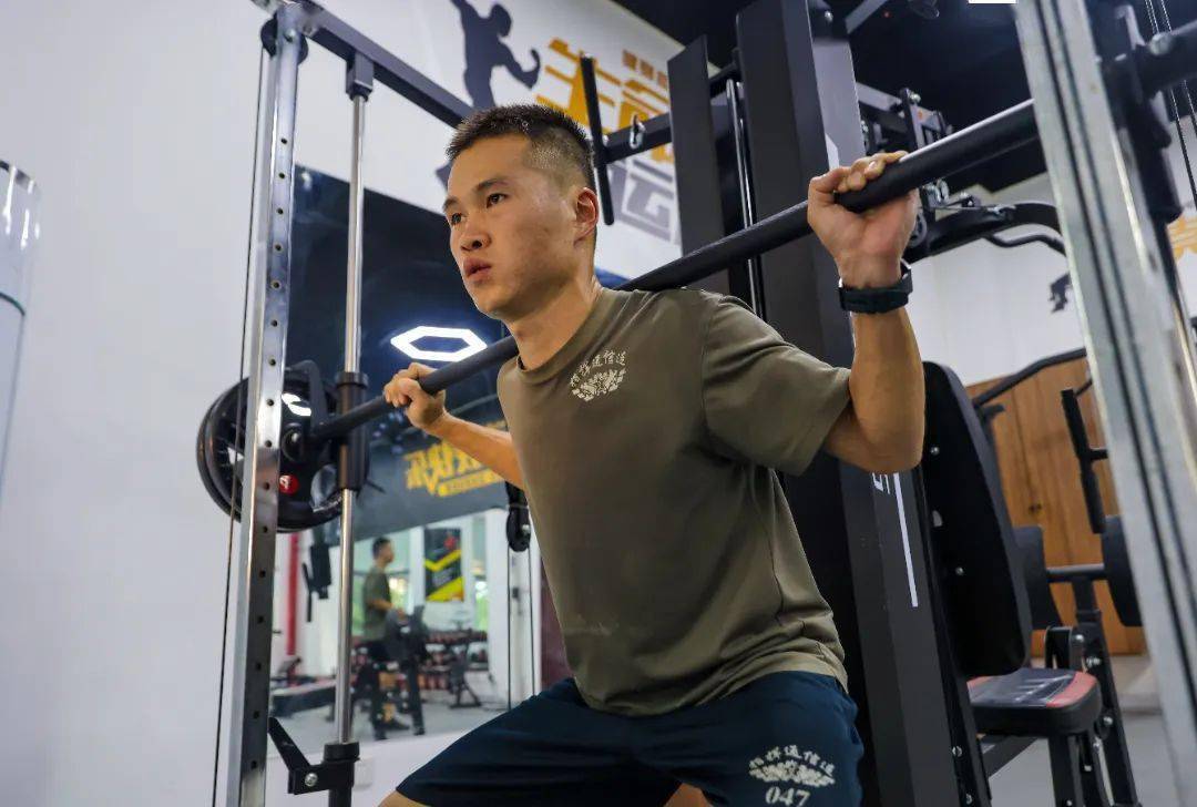 人时隔2年在2022年旅创破纪录比武考核场上张高华强势"逆袭"轻装5公里