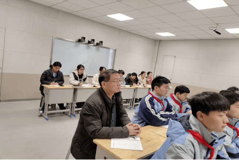初出茅庐展风采 青年教师亮新姿——国棉学校初中部开展新进教师亮相