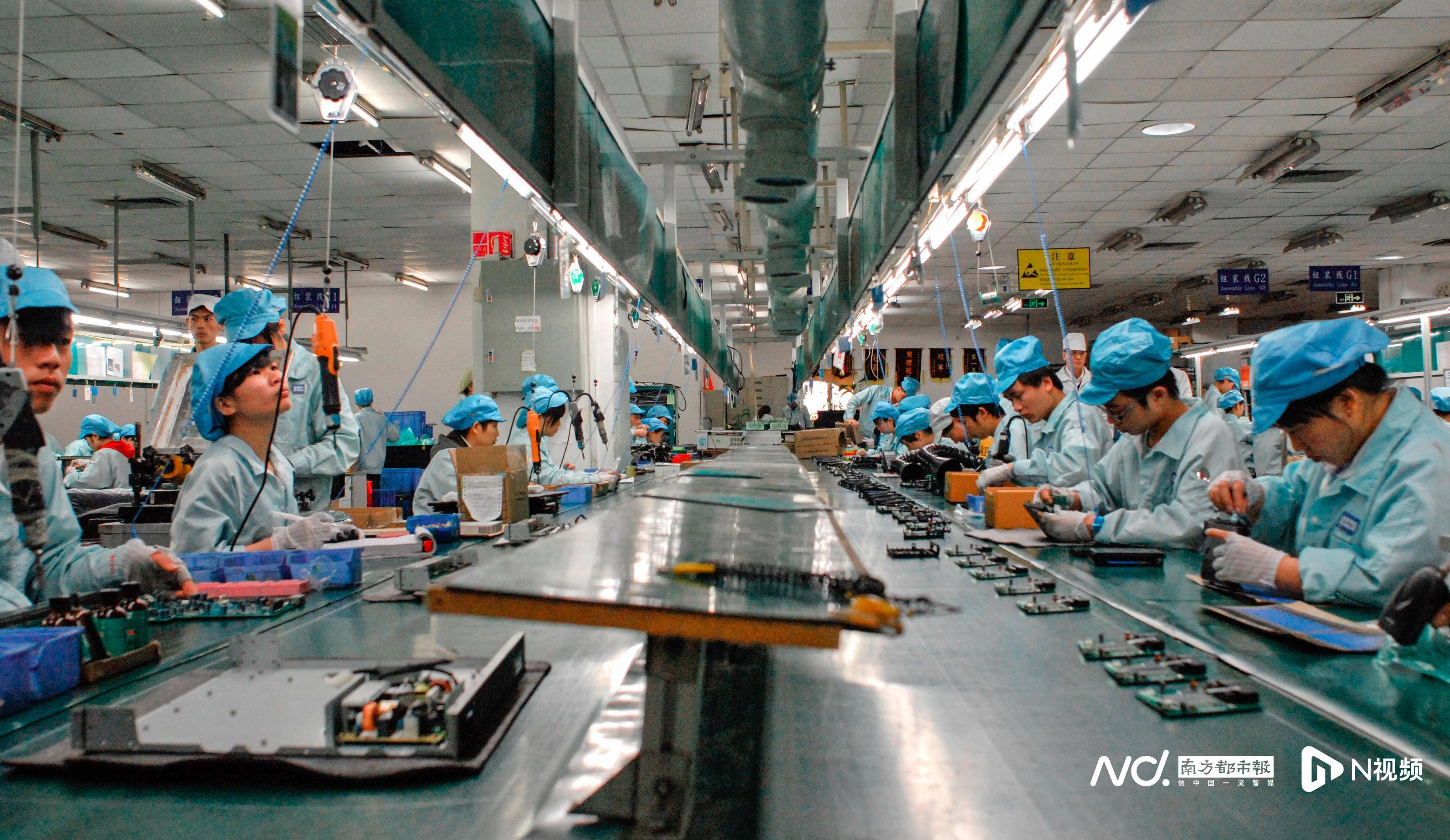 记录"中国制造"的力量_工作_城市_工人