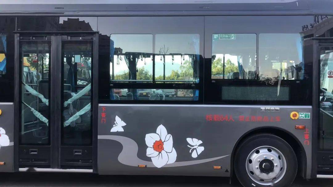 漳浦公交101线路更换新车啦着力提升公交城市"名片"新形象优化公交