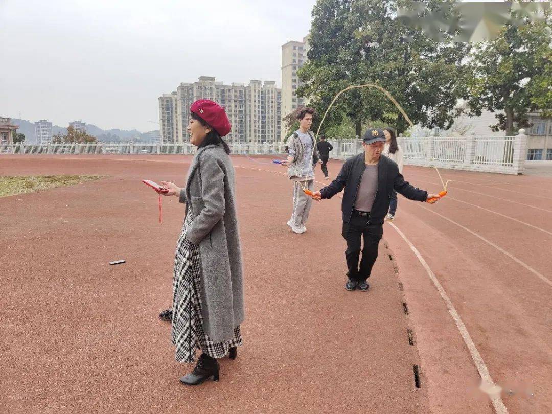 洪江一中开展教师体能测试_怀化市_学校教师_项目