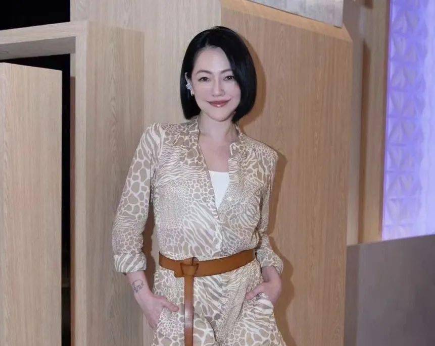 吴亦凡是被冤枉的?angelababy利用儿子?娜扎艳压热巴?小s卑躬屈膝?