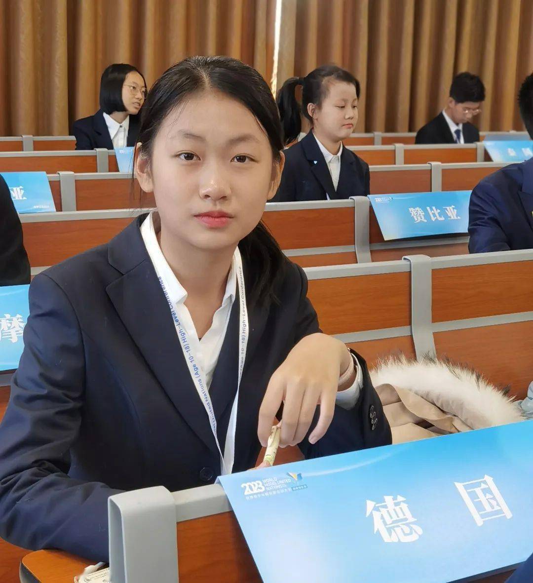 德国代表李杨依2第四,认识到当我们总是会被误解时,只要自己是对的,便