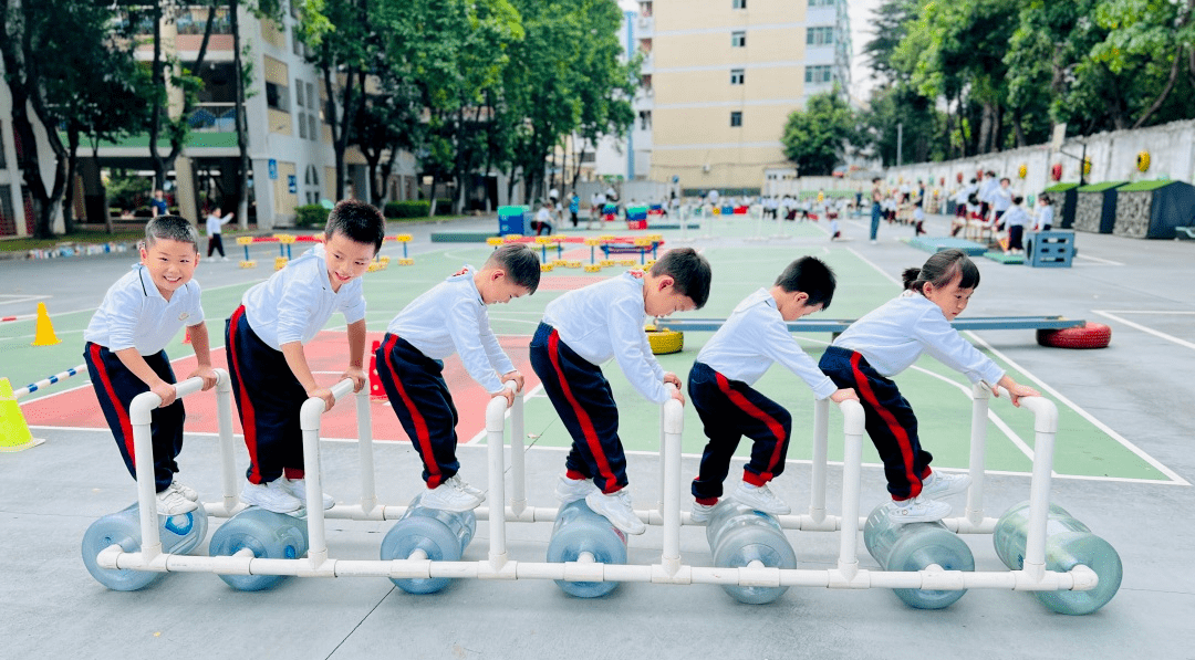 晨练显活力 运动伴成长——东华幼儿园晨间锻炼活动