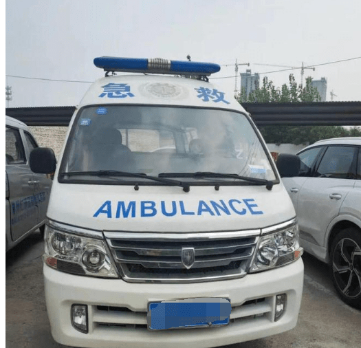 河南一救护车多次载人跨省买毒品!瘾君子:救护车方便,听说卡点也不拦.
