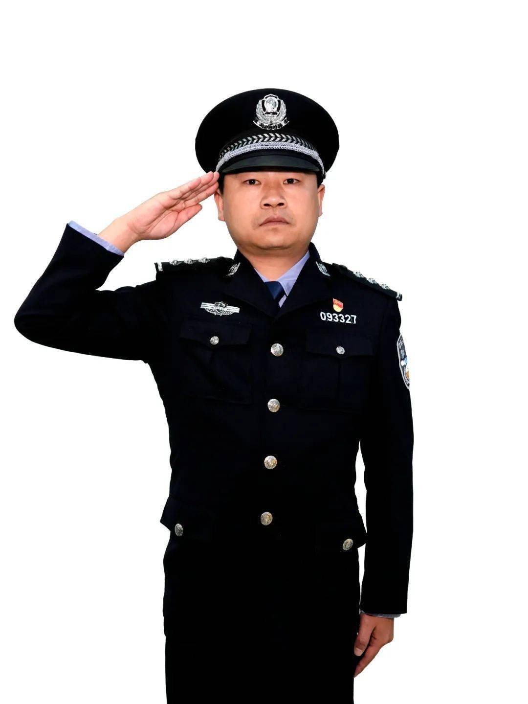 自2022年成为革勒车派出所所长以来,李明昊和所内民警辅警共同践行