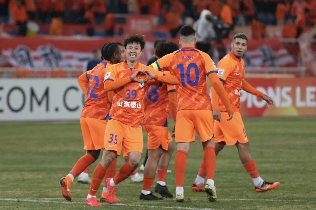 【图集】亚冠联赛山东泰山队6-1战胜菲律宾卡雅