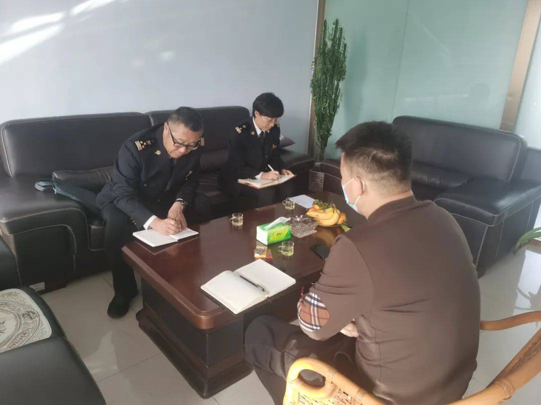 乌拉特海关打造塞上"海"关政务公开品牌_企业_宣传册_普法