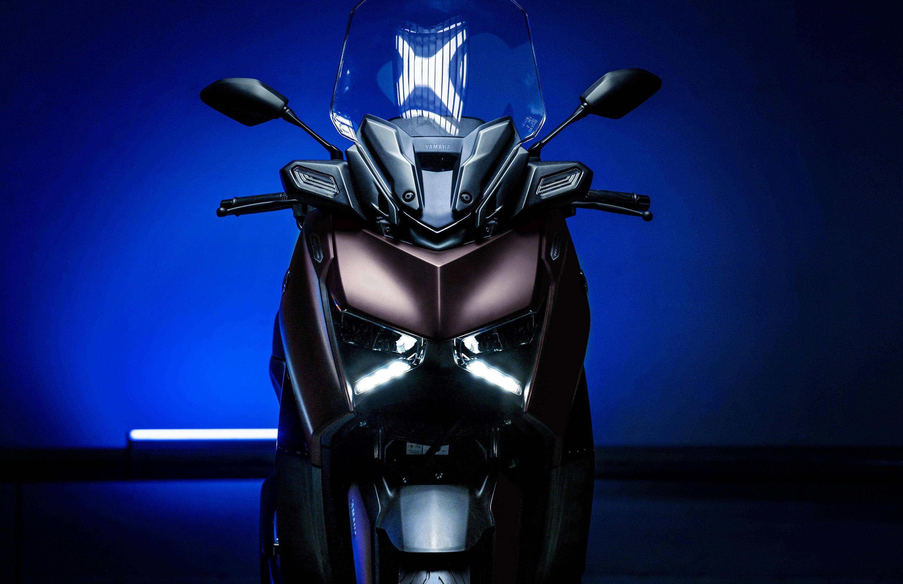 yamaha 轻量级旗舰踏板 2024 xmax 125 系列