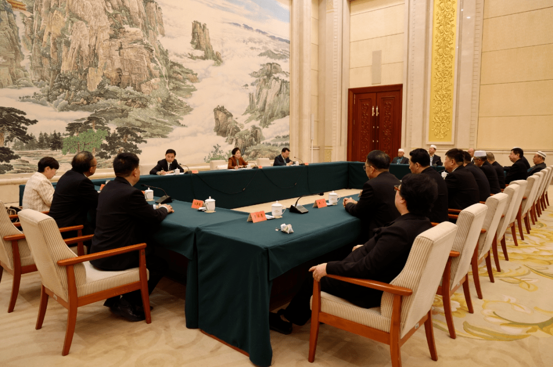 夏延军会见河北省伊斯兰教教协会、河北省基督教“两会”新一届领导班子_建设_宗教_社会主义