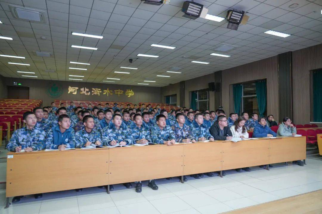 向海图强,不负荣光——衡水中学党委书记郗会锁为青年学生上思政课